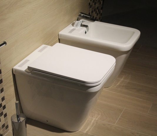 Sanitari per il bagno: un mondo di tipologie per personalizzare la tua casa