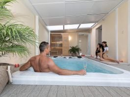 Il benessere e il piacere di una piscina, senza dover uscire di casa