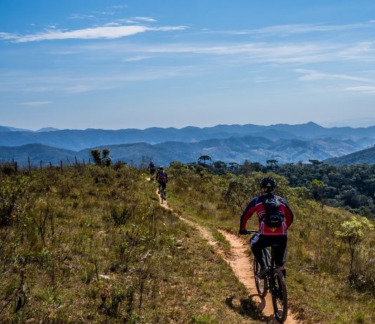 Mountain Bike elettrica: come organizzare un’uscita in montagna