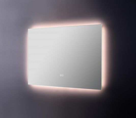 La luce giusta in ogni momento: lo specchio a LED per il bagno