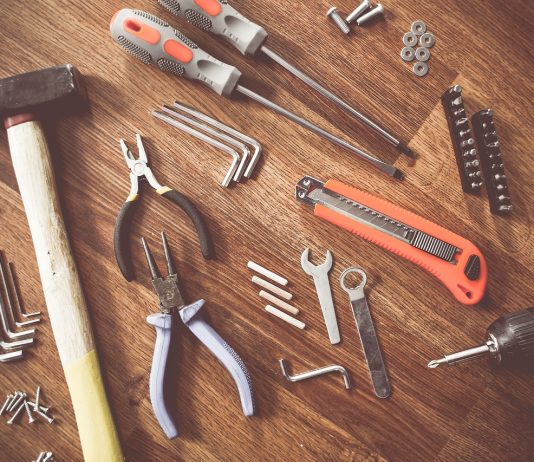 Trasformare il vecchio bagno in un bagno moderno spendendo poco